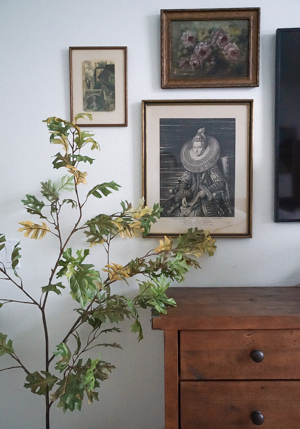Collected, warm interior detail in a Highlands Ranch home by Halcyon Haus